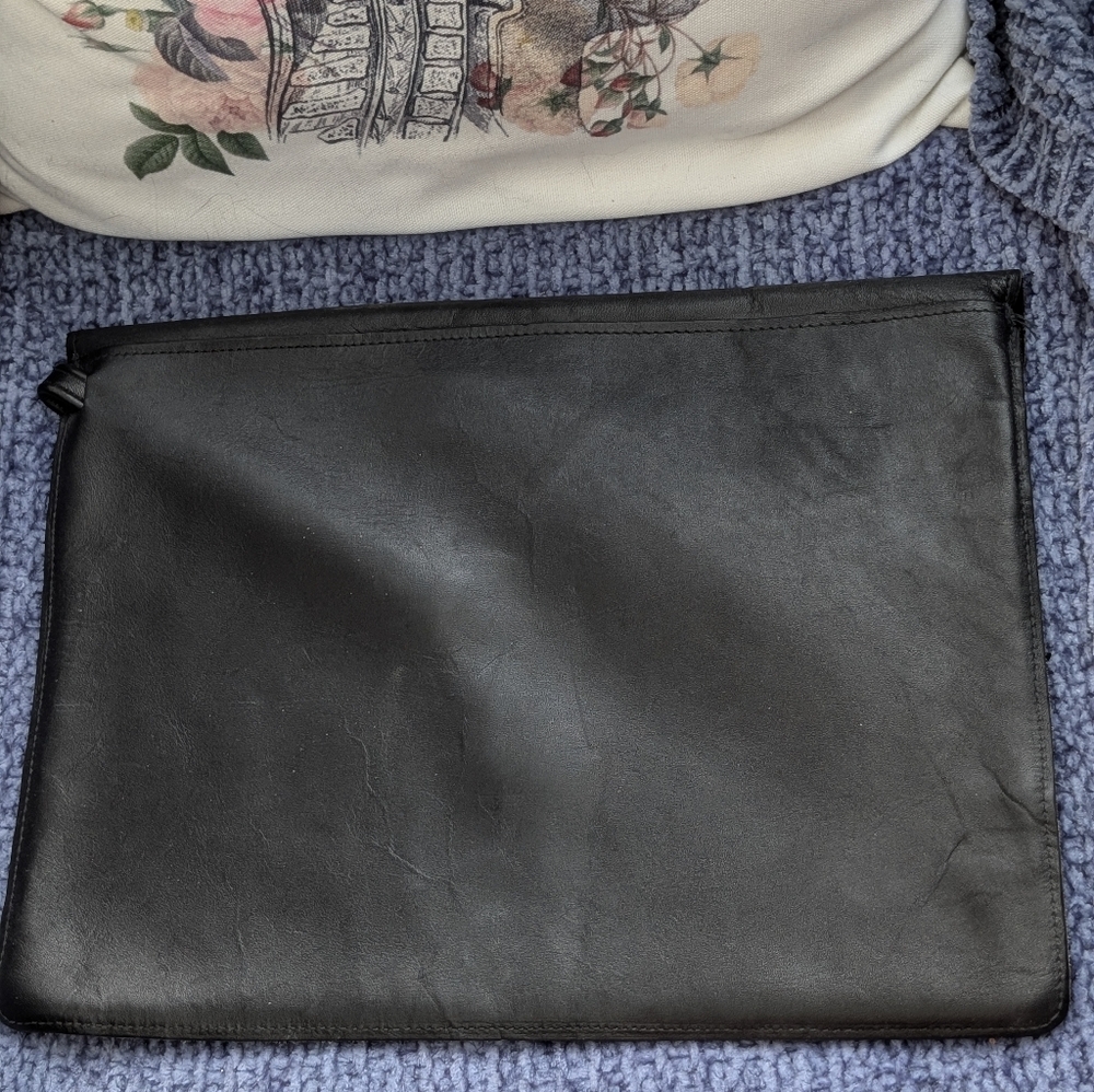 Black Leather Envelope Clutch/Laptop Case - Picture 3 of 6